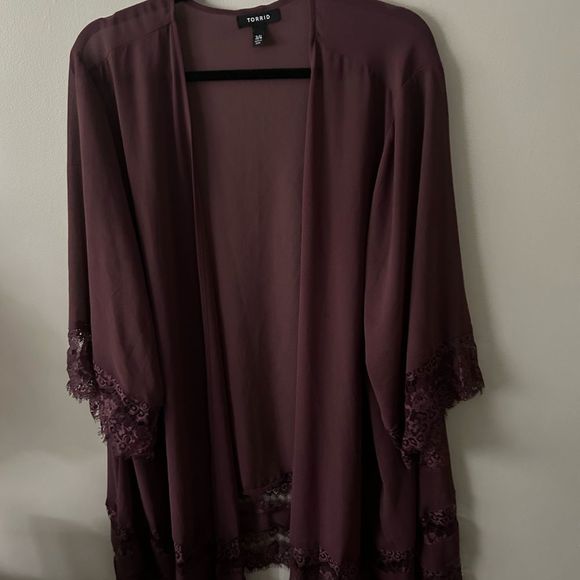 Torrid Chiffon Lace Mix Kimono 3/4X - Picture 7 of 7